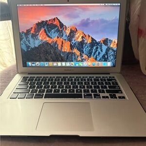 Apple MacBook Air Silver Laptop - Silver